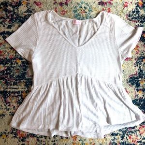Pink Lily top in white!